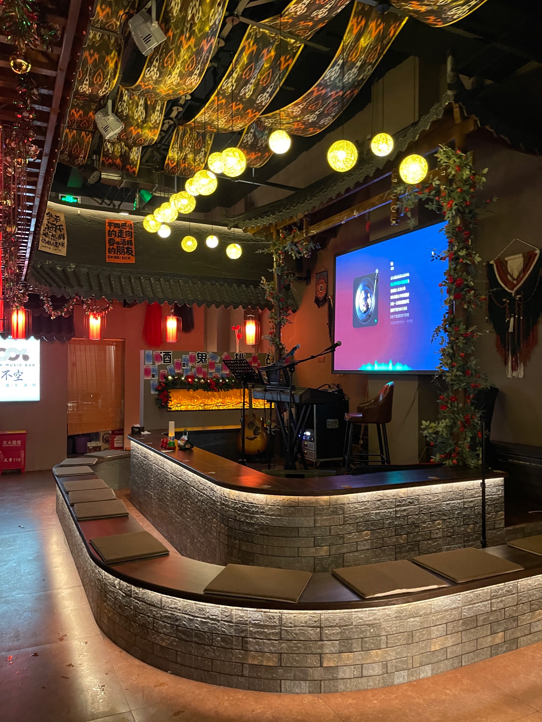 重庆商务ktv中低端区别解析-南川区ktv预订